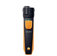 <b>Infrared thermometer with smartphone operation</b>